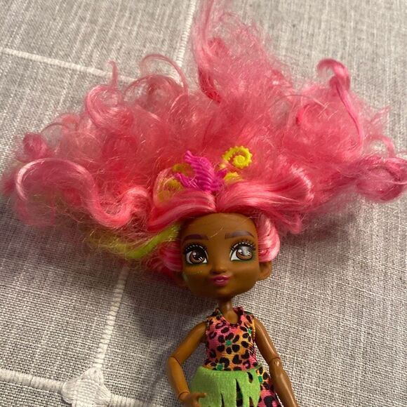 Mattel Cave Club Prehistoric Fashion Doll FERNESSA - Picture 2 of 9